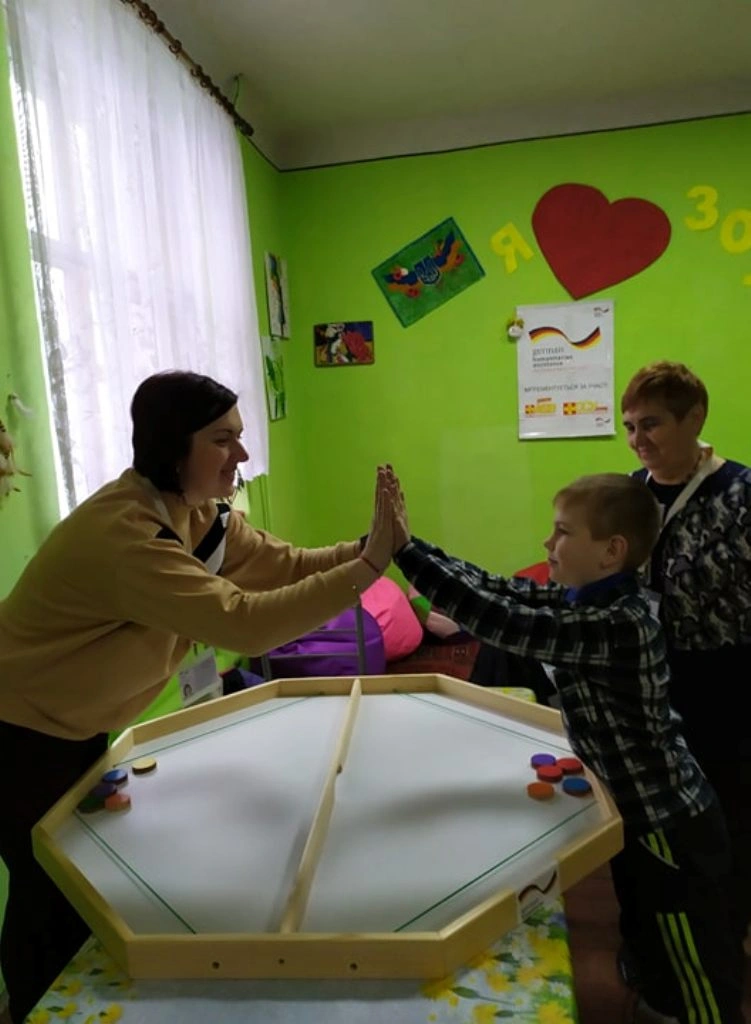 Робота центрів психосоціальної підтримки продовжуються